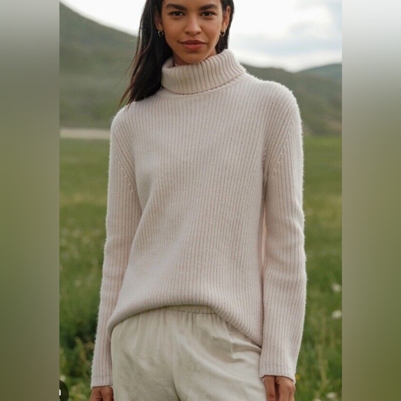 HP🎉 Jenni Kayne Cashmere Turtleneck Sweater Ivory White Oversized NWOT! - Picture 4 of 11